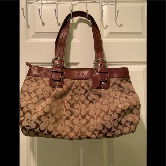 Coach Handbags - Coach purse.